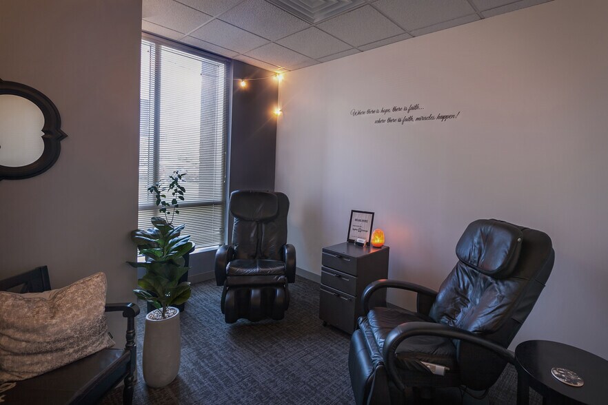 More Photos Of 675 Mansell Rd, Roswell Coworking Space
