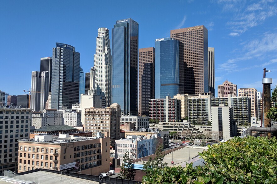 More Photos Of 108 W 2nd St, Los Angeles Apartments For Sale