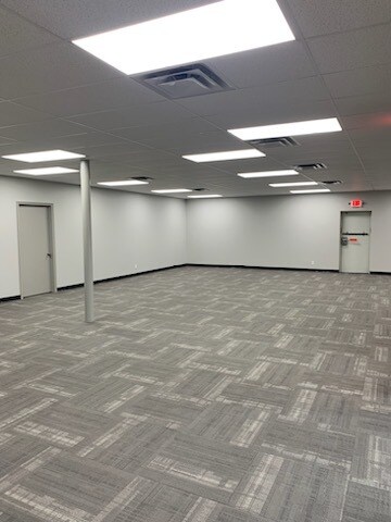 More Photos Of 2411 NE Loop 410, San Antonio Research And Development For Lease