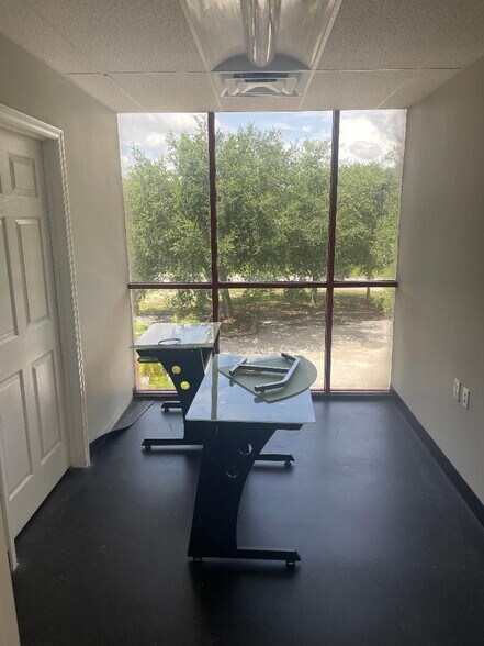 More Photos Of 2301 Longleaf Blvd, Lake Wales Office For Lease