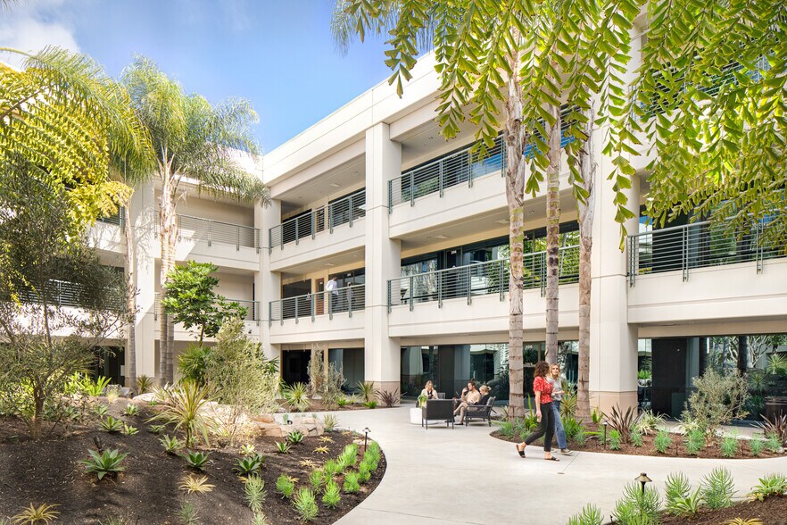 More Photos Of 2888 Loker Ave E, Carlsbad Coworking Space