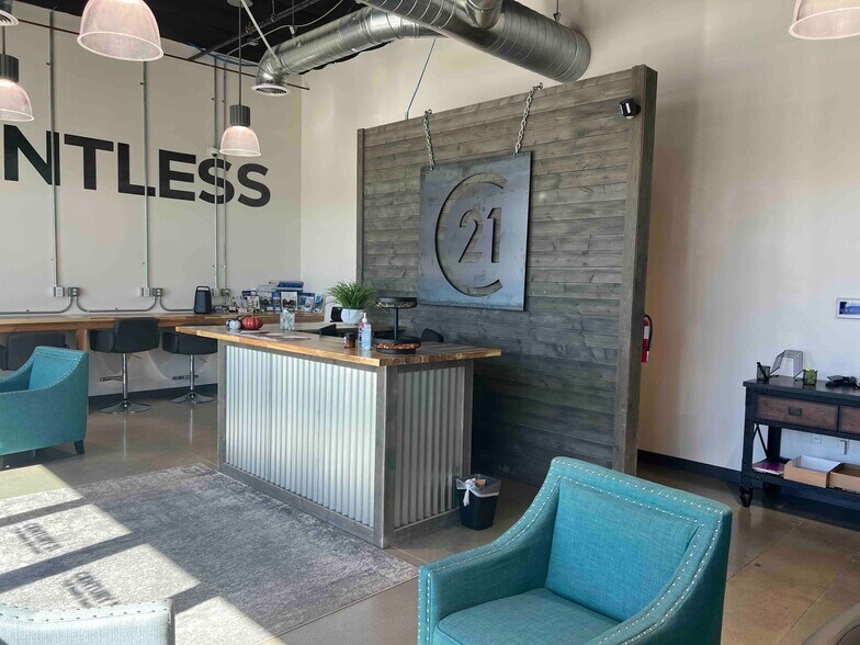 More Photos Of 27559 Newport Rd, Menifee Storefront For Lease
