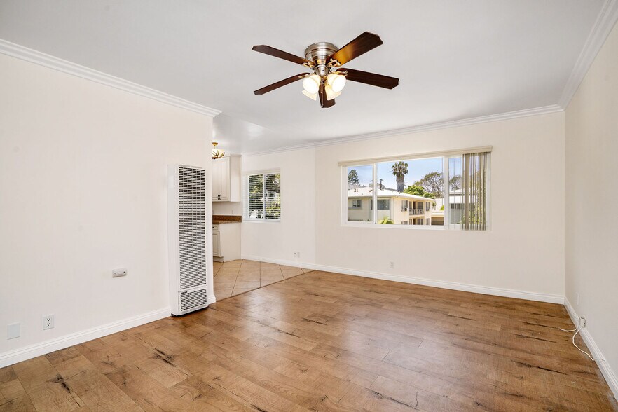 More Photos Of 1032 S Bedford St, Los Angeles Apartments For Sale
