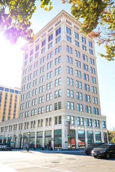 More Photos Of 1006 4th St, Sacramento Hotel For Lease