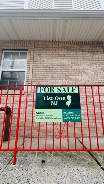 Primary Photo Of 109-111 Fleming Ave, Newark Apartments For Sale