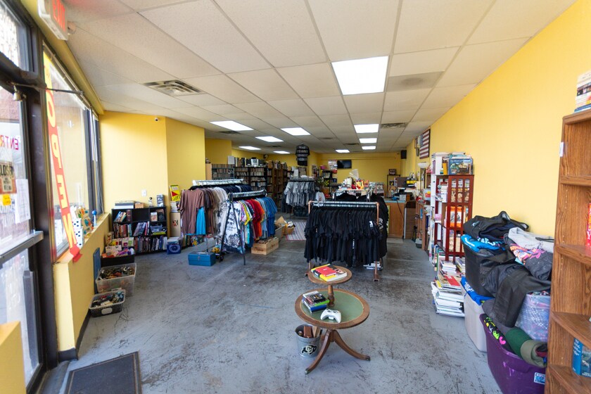 More Photos Of 2330 Main St, Longmont Unknown For Lease