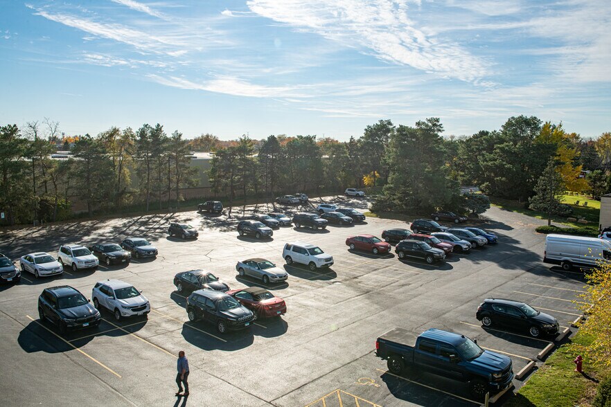 More Photos Of 1175 S Wheeling Rd, Wheeling Manufacturing For Lease