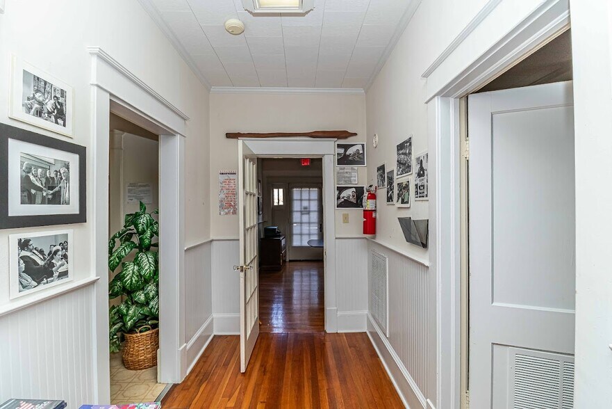 More Photos Of 1206 E Ash St, Goldsboro Loft Creative Space For Lease
