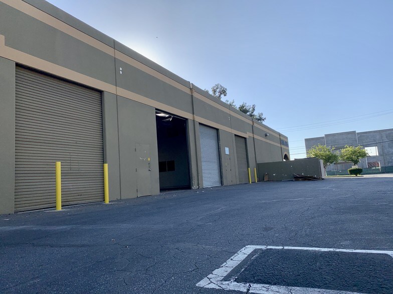 More Photos Of 5102-5108 Azusa Canyon Rd, Irwindale Unknown For Lease