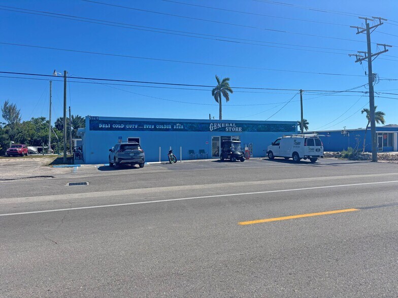 More Photos Of 3324 Stringfellow Rd, Saint James City General Retail For Sale