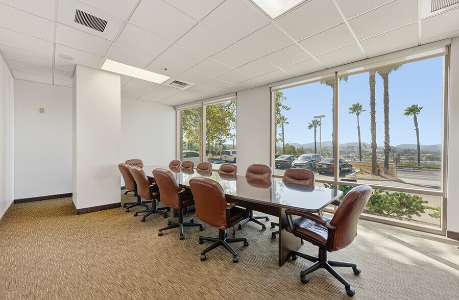More Photos Of 500 La Terraza Blvd, Escondido Coworking Space
