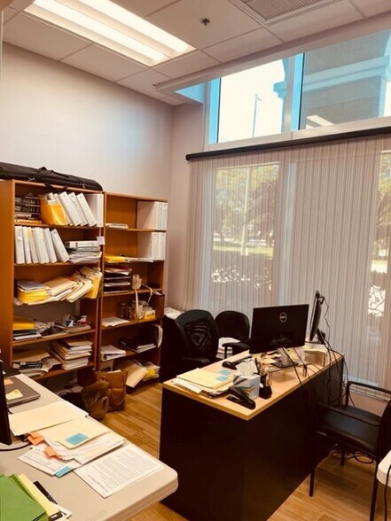 More Photos Of 488 N Federal Hwy, Boynton Beach Apartments For Lease