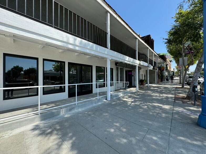 More Photos Of 8543-8555 Santa Monica Blvd, West Hollywood Storefront Retail Office For Lease