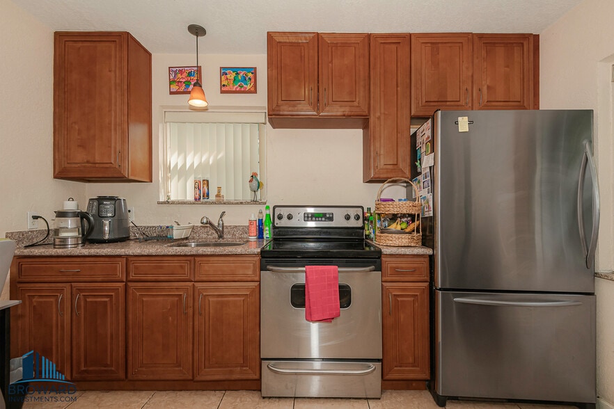 More Photos Of 224 SW 15th St, Dania Beach Apartments For Sale