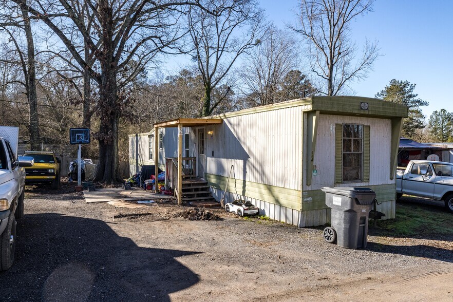 More Photos Of 3020 Old Summerville Rd, Armuchee Manufactured Housing Mobile Home Park For Sale
