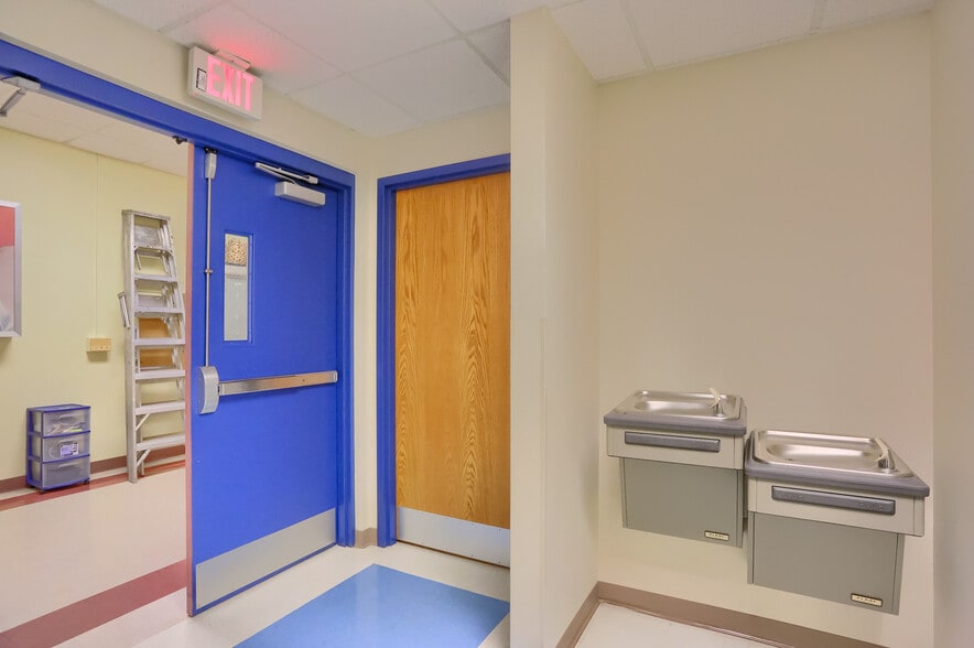 More Photos Of 426 E Main St, Evans City Religious Facility For Sale