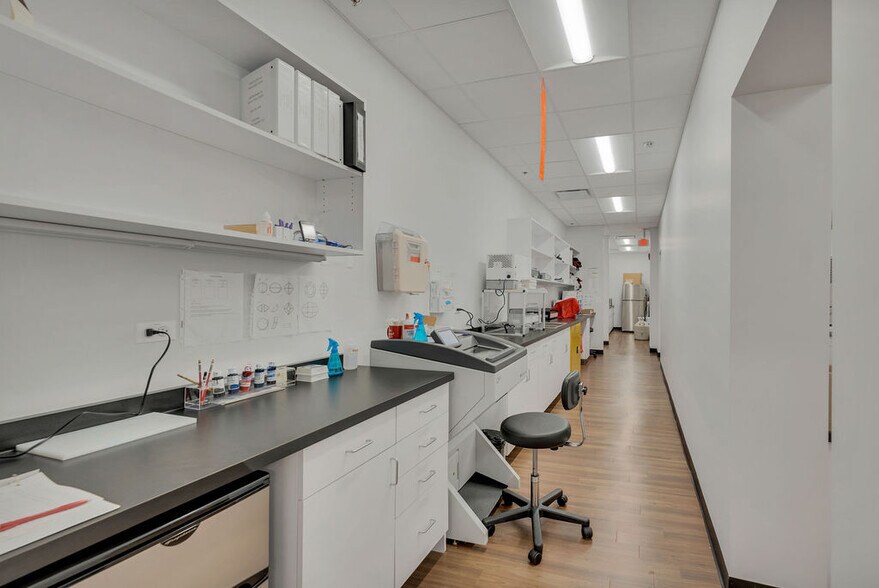 More Photos Of 9300 Waukegan Rd, Morton Grove Medical For Sale