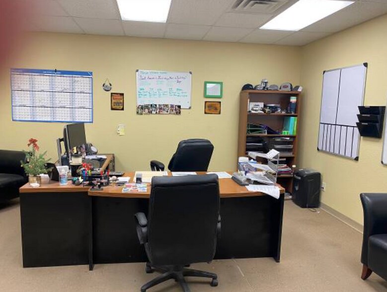 More Photos Of 293 Corgey Rd, Pleasanton Manufacturing For Lease