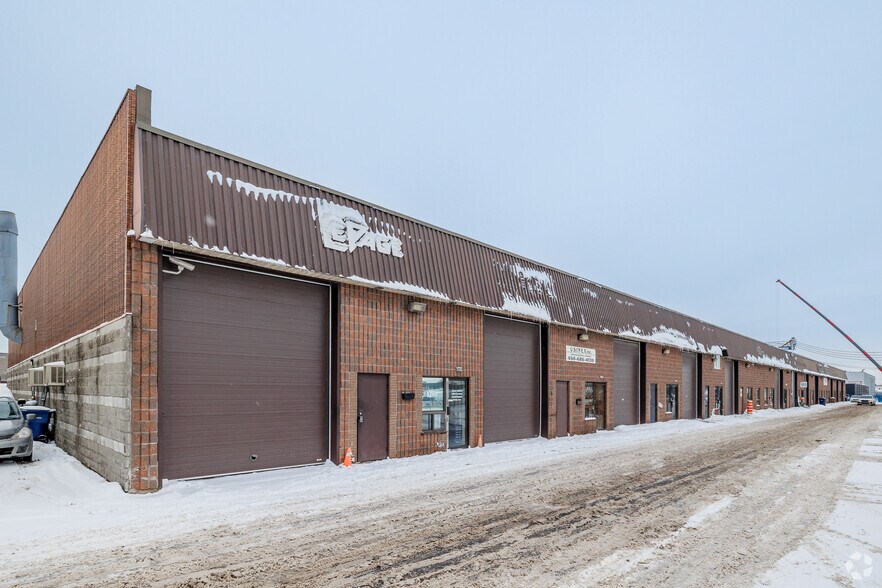 More Photos Of 1416-1522 Rue Berlier, Laval Warehouse For Lease