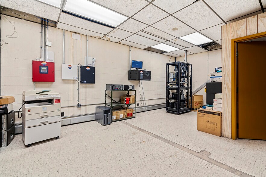 More Photos Of 59 Felton St, North Tonawanda Industrial For Sale