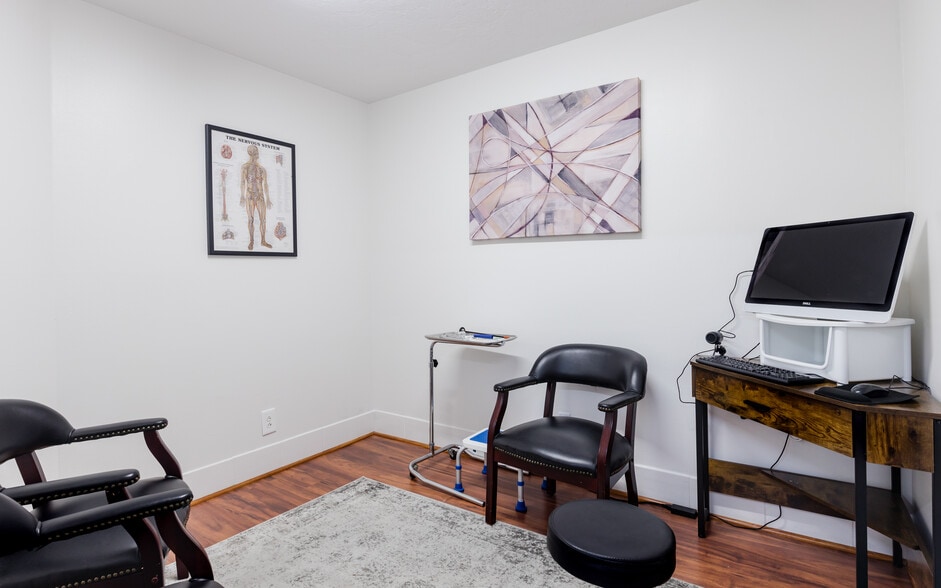 More Photos Of 12734 Kenwood Ln, Fort Myers Loft Creative Space For Lease