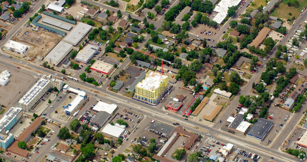 More Photos Of 5701 W Colfax Ave, Lakewood Apartments For Lease