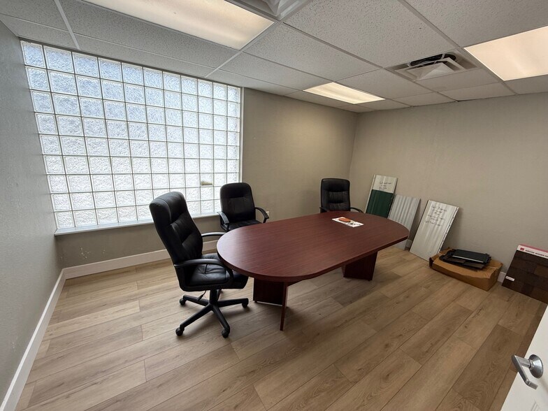 More Photos Of 101 E New Haven Ave, Melbourne Medical For Lease