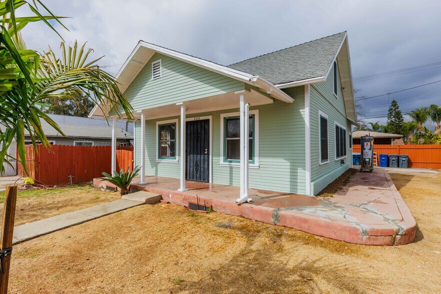 More Photos Of 404 W 9th Ave, Escondido Apartments For Sale