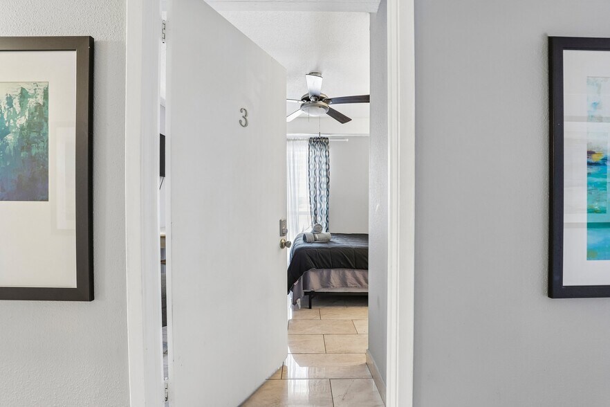 More Photos Of 421 Howard St, San Antonio Hospitality For Sale