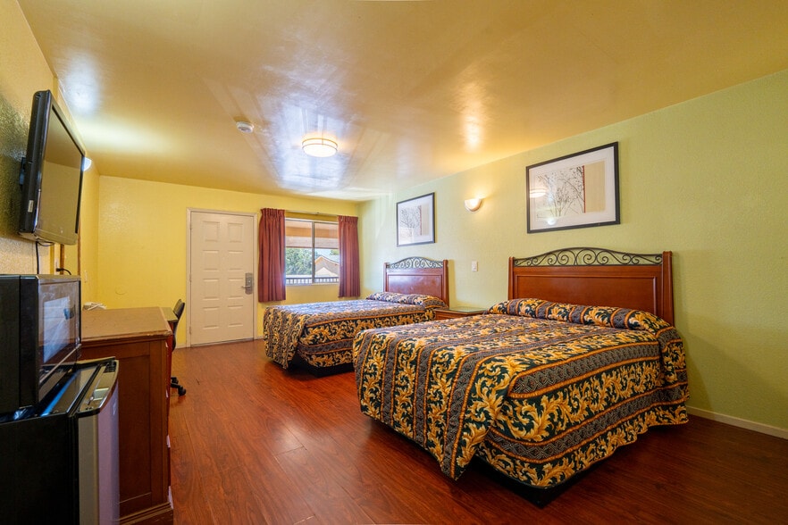More Photos Of 9515 Folsom Blvd, Sacramento Hotel For Sale