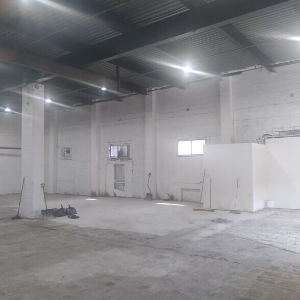 More Photos Of 9502-9508 Ditmas Ave, Brooklyn Warehouse For Lease