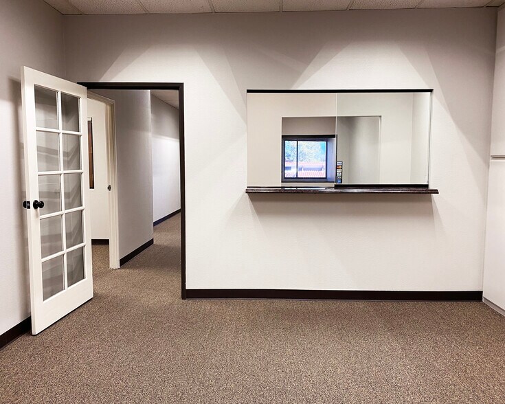 More Photos Of 16776 Bernardo Center Dr, San Diego Coworking Space