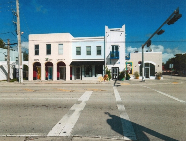 More Photos Of 3386 S Douglas Rd, Miami Freestanding For Sale