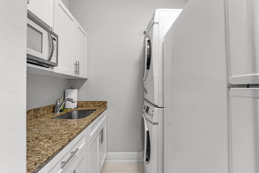 More Photos Of 97 NE 15th St, Homestead Coworking Space