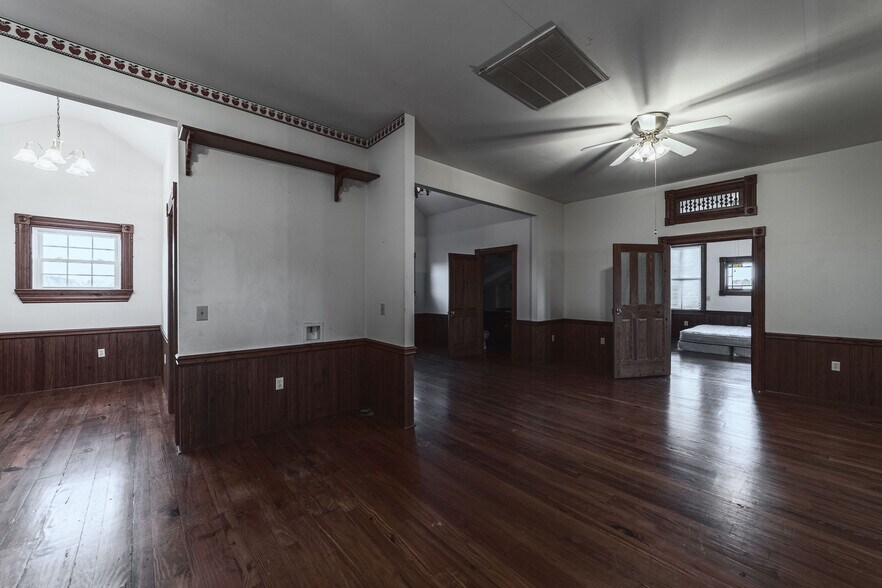 More Photos Of , Marion Unknown For Sale