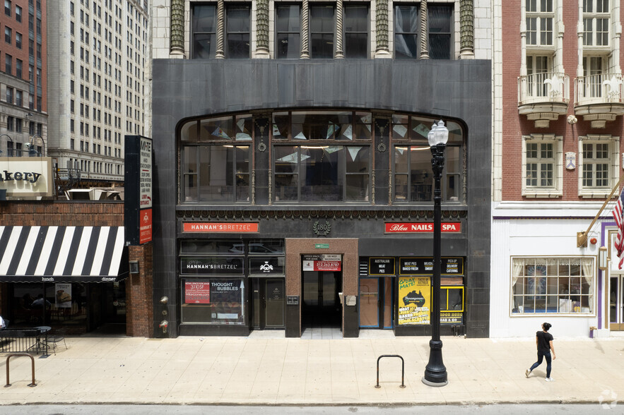 Primary Photo Of 180 W Washington St, Chicago Office For Lease