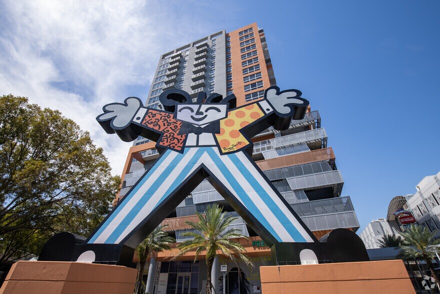 More Photos Of 8400 S Dixie Hwy, Miami Apartments For Lease