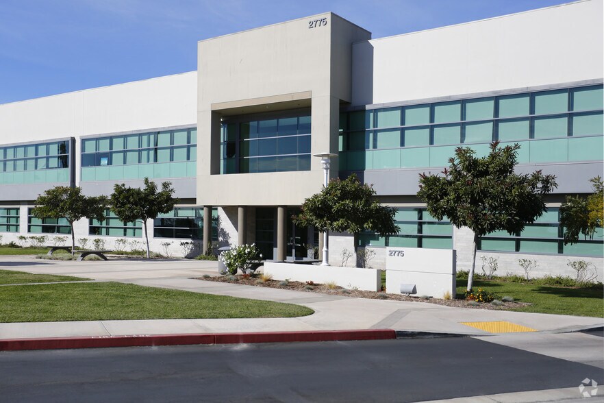 More Photos Of 2775 N Ventura Rd, Oxnard Office For Lease