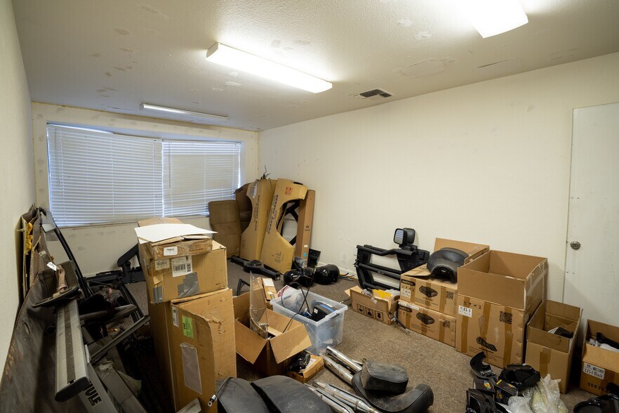 More Photos Of 3567 Recycle Rd, Rancho Cordova Warehouse For Sale