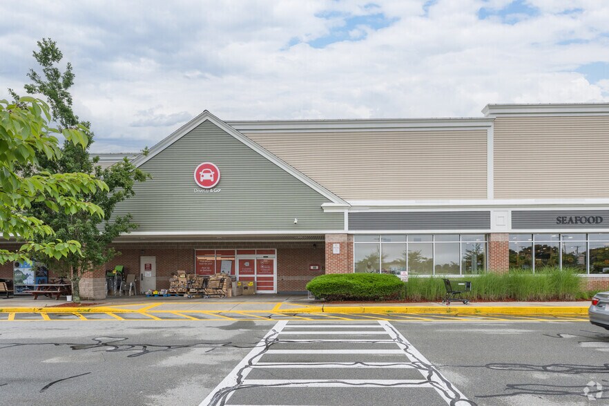 More Photos Of 1236-1238 Kempton St, New Bedford Unknown For Lease