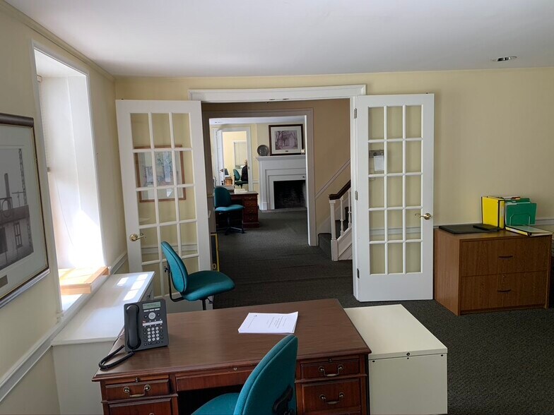 More Photos Of 581 Skippack Pike, Blue Bell Office For Lease