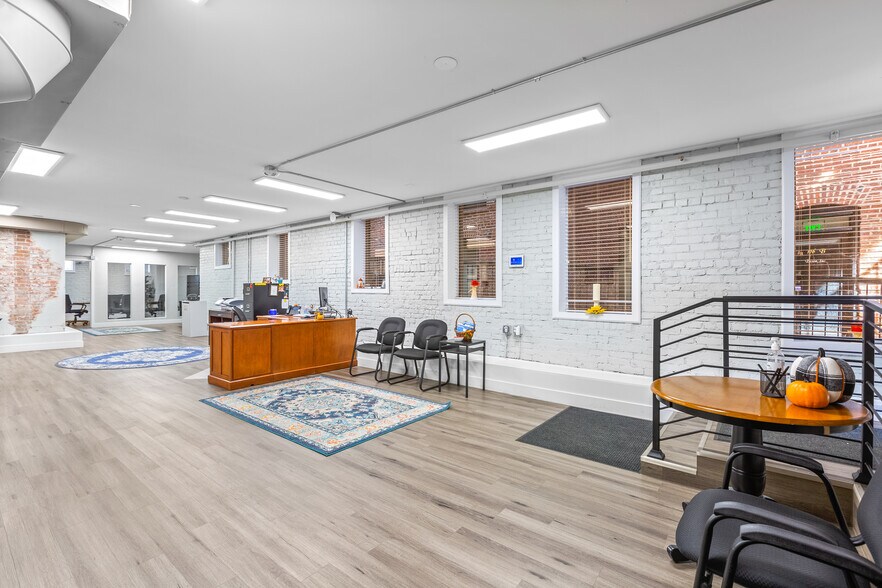 More Photos Of 1490 Lafayette St, Denver Apartments For Lease