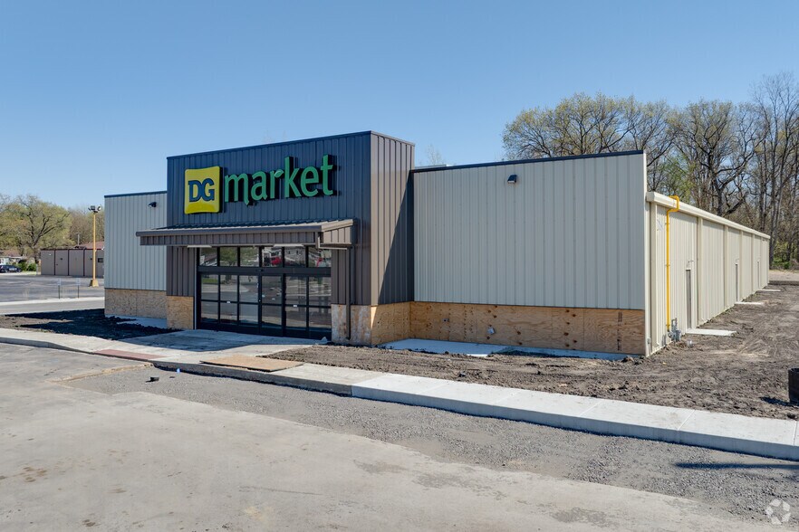 Primary Photo Of 3501 W 37th Ave, Hobart Convenience Store For Sale