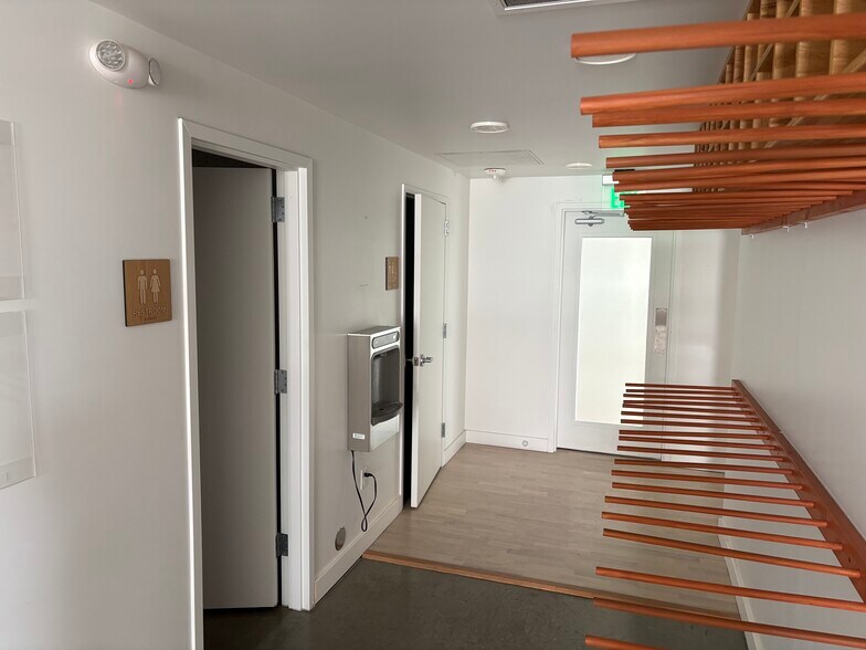 More Photos Of 2550-2590 Lawrence St, Denver Apartments For Lease