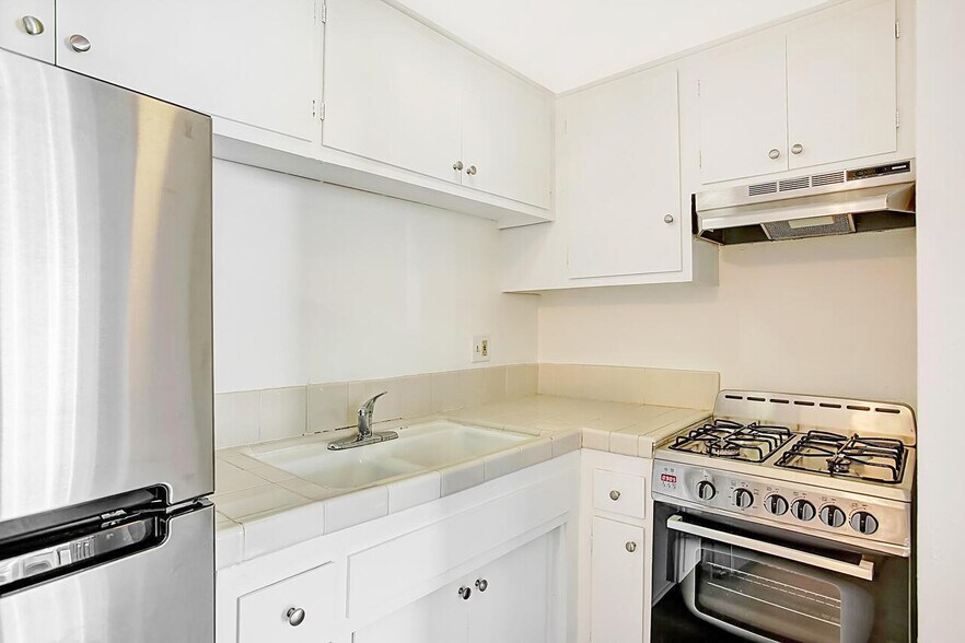 More Photos Of 6565 Sabado Tarde, Goleta Apartments For Sale