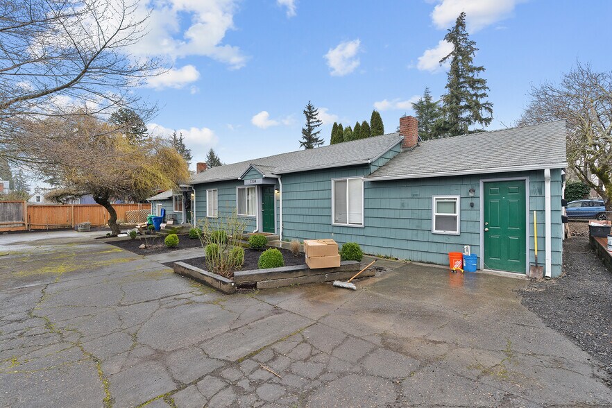 More Photos Of 7612-7706 SE 65th Ave, Portland Multifamily For Sale