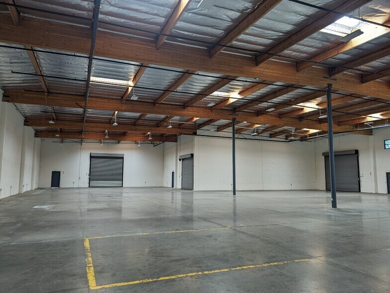 More Photos Of 4730 Littlejohn St, Baldwin Park Warehouse For Lease