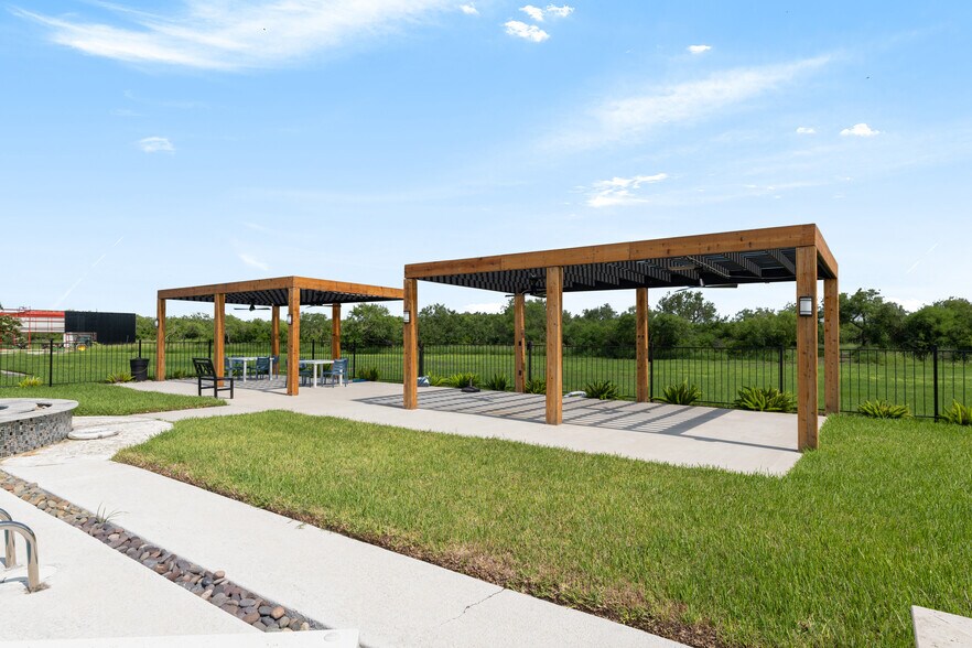 More Photos Of 715 N Medford Rd, Brownsville Lodge Meeting Hall For Lease