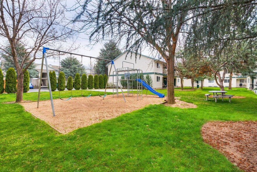 More Photos Of 7501 W Florence Ln, Boise Apartments For Sale