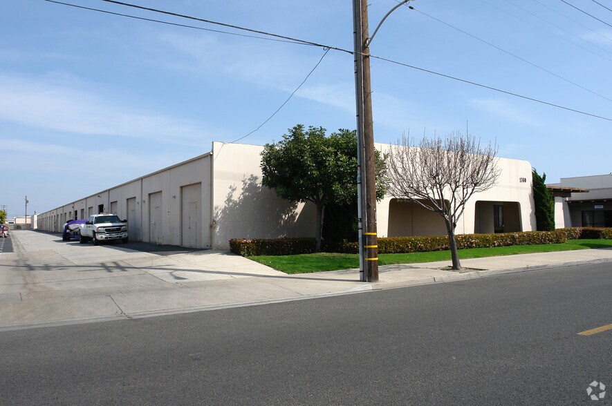 More Photos Of 1760 Monrovia Ave, Costa Mesa Manufacturing For Lease